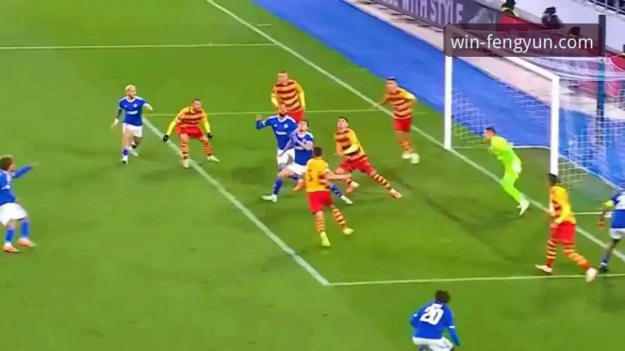 新星陨落与战术抉择：帕尼切利伤退如何影响阿根廷世界杯前景？